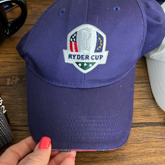 Lot of 15- New and Gently Used Golf Hats- OS - Picture 6 of 15